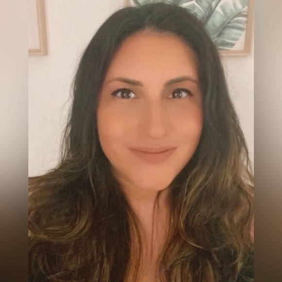 ~Welcome~ Meet The Posher 💚 - Picture 2 of 13